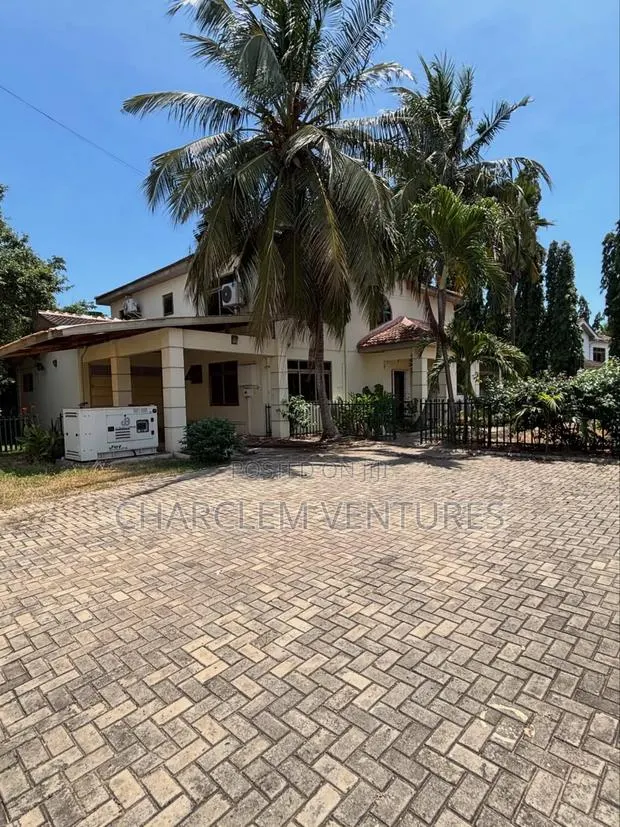 4bdrm House in Charclem Ventures, Cantonments for rent · Photo 1