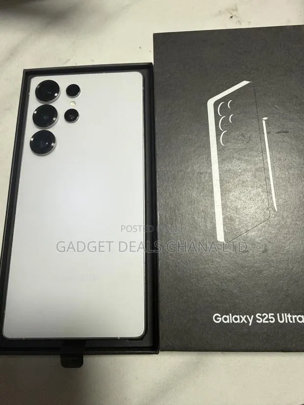 Samsung Galaxy S25 Ultra 512 GB Silver · Photo 1