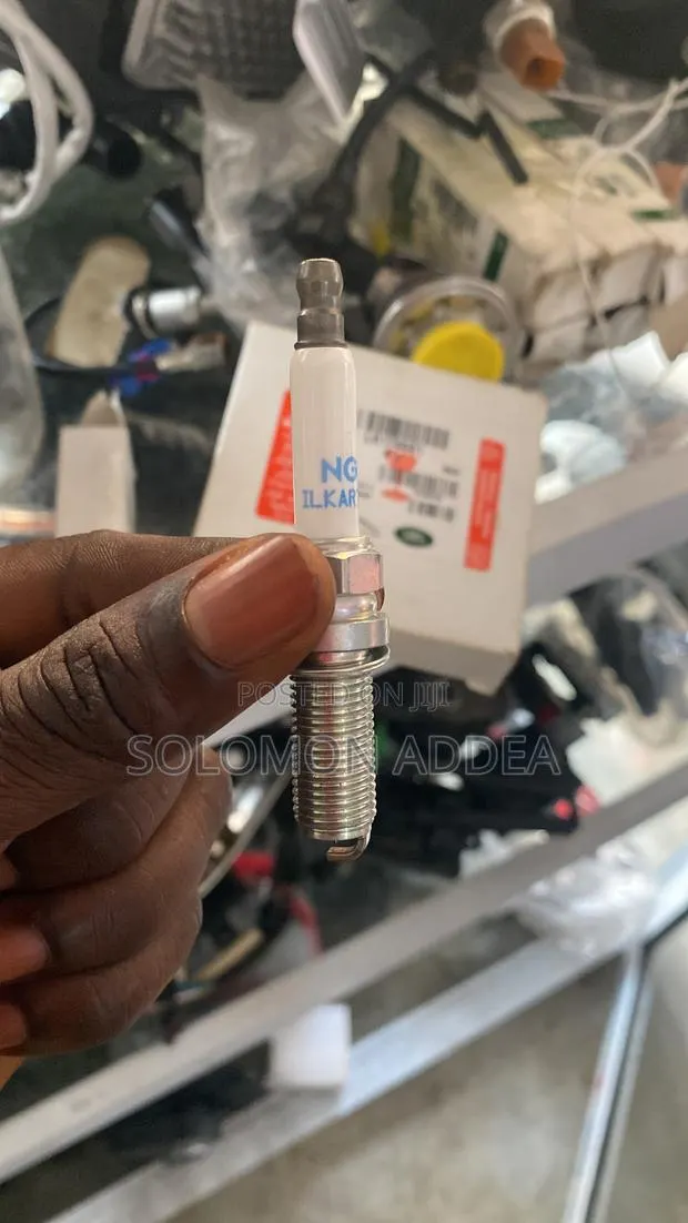 Genuine Land Rover / Jaguar Spark Plugs · Photo 1