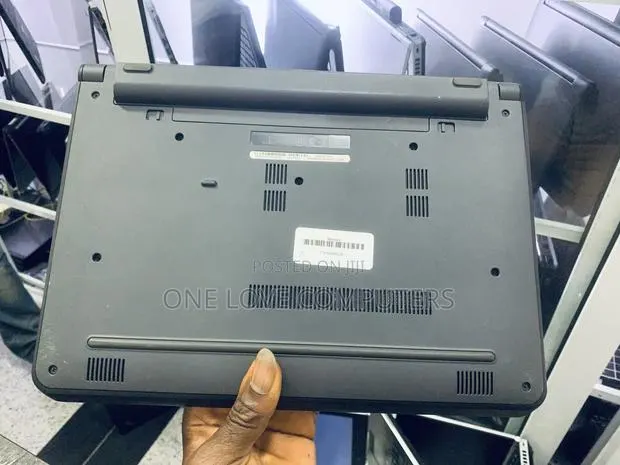 Laptop Dell Latitude 3350 8GB Intel Core i5 SSD 256GB · Photo 1