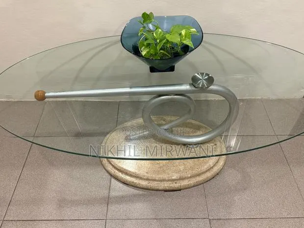 Coffee Table · Photo 2