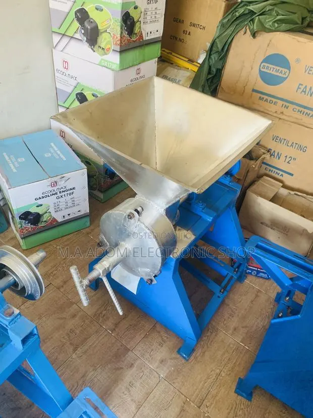 Petrol Use Commercial Tomatoes Grinding Machine · Photo 1