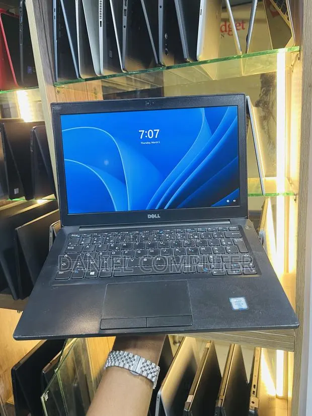 Laptop Dell Latitude 7320 8GB Intel Core i5 SSD 256GB · Photo 2