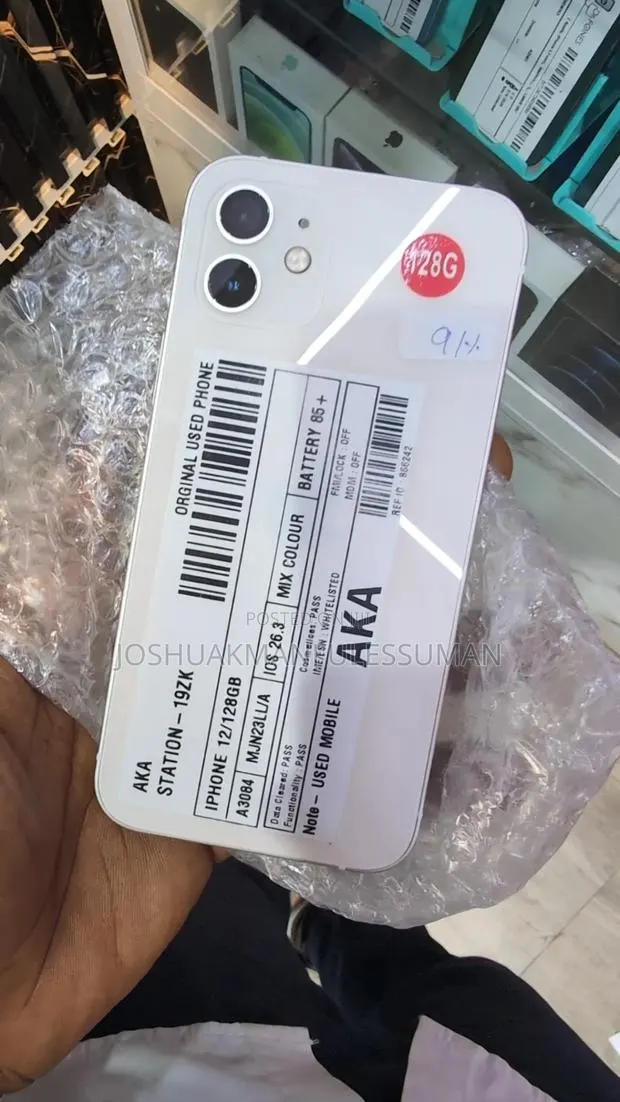 Apple iPhone 12 128 GB White · Photo 1