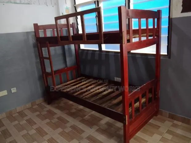Single Size Bed With Guard Rail · Photo 1