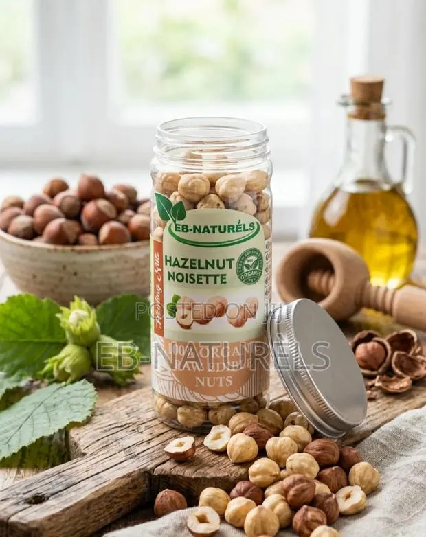 100% Whole Organic Raw Hazelnuts · Photo 1