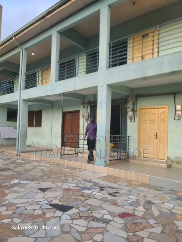 2bdrm Apartment in Francis Quarcoe, Ashomang Estate for rent · Photo 1