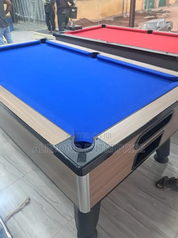 Snooker Pro Standard Pool Table - Coin Operated · Photo 5