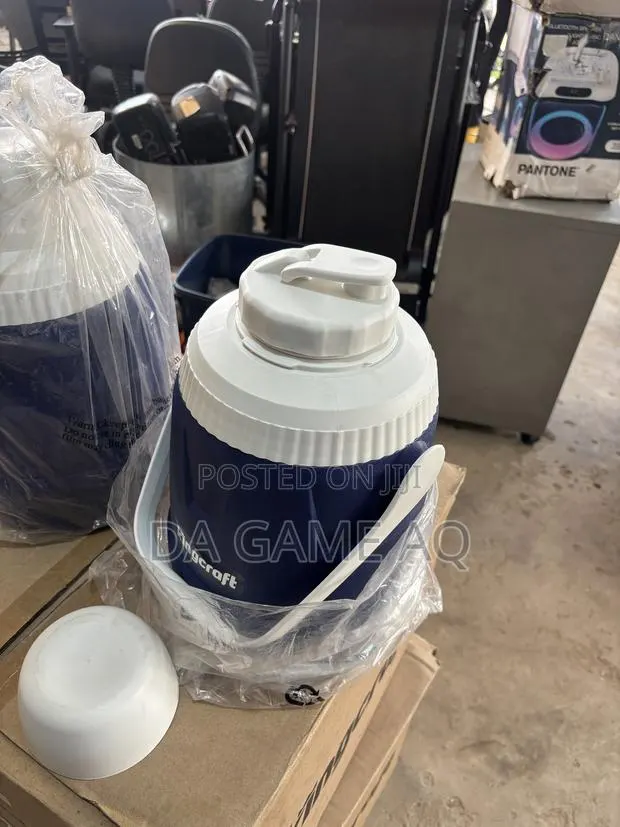 Jug Cooler Blue 5L · Photo 1