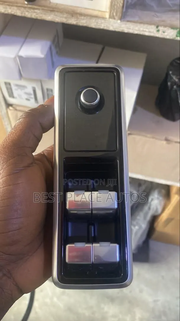 Range Rover Vogue 2021 Master Switch · Photo 1