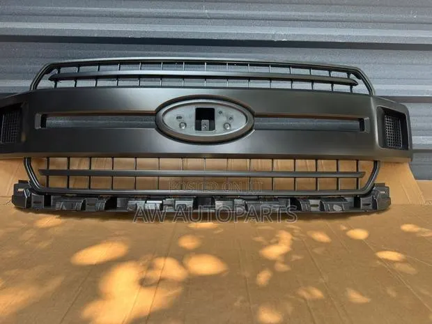 Ford F150 2018-2020 Grille Black · Photo 1