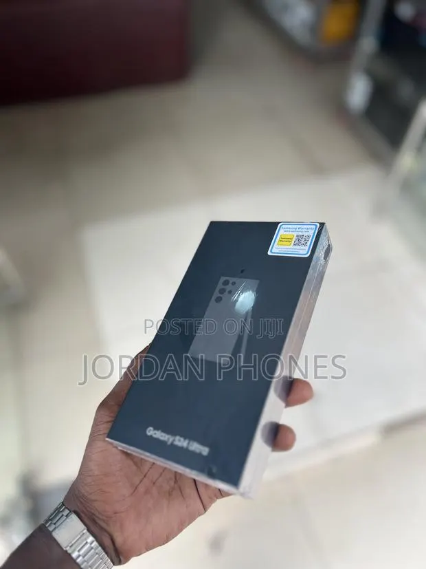 New Samsung Galaxy S24 Ultra 256 GB Black · Photo 1