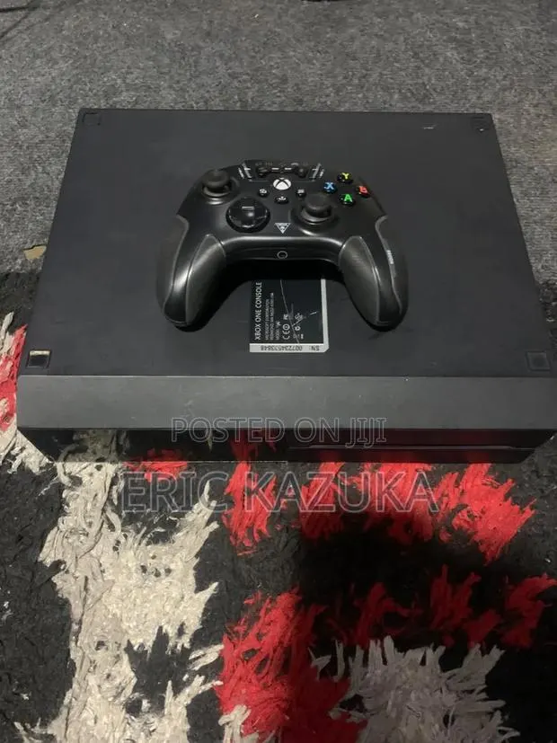 Xbox One Console · Photo 1