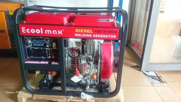 Ecoolmax Ymkt8700ew – Powerful Professional Welding Machine · Photo 1