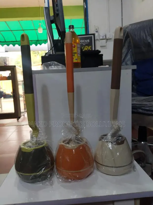 Toilet Brush (Bowl Shape) · Photo 1