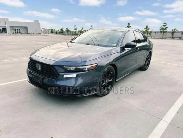 Honda Accord SE CVT 2025 Gray · Photo 1