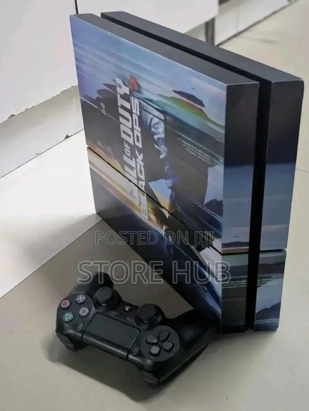 Play Station 4 · Photo 1
