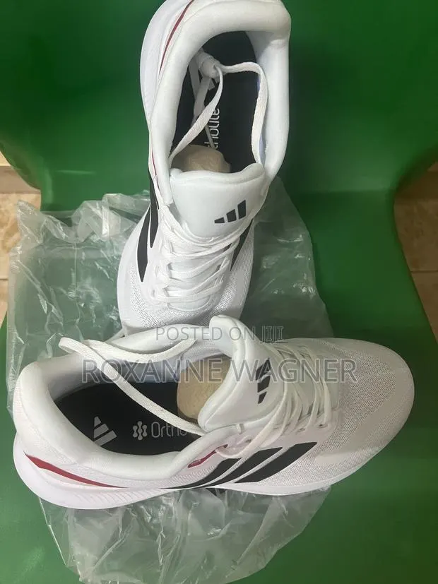 Adidas Ultralight · Photo 1