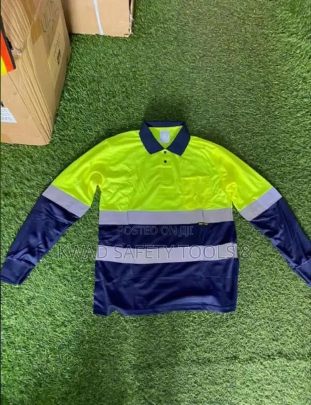 Reflective Polo Shirt · Photo 1