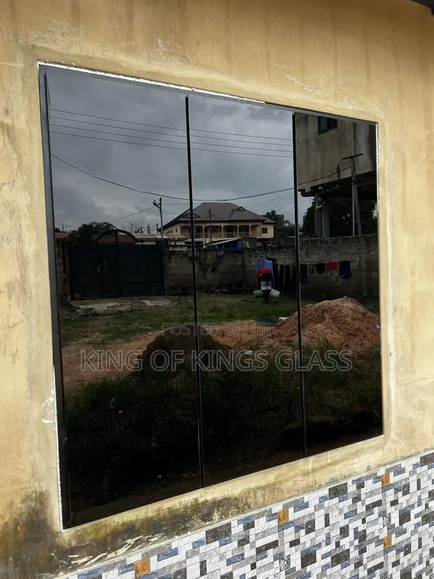 Frameless Casement Window · Photo 1
