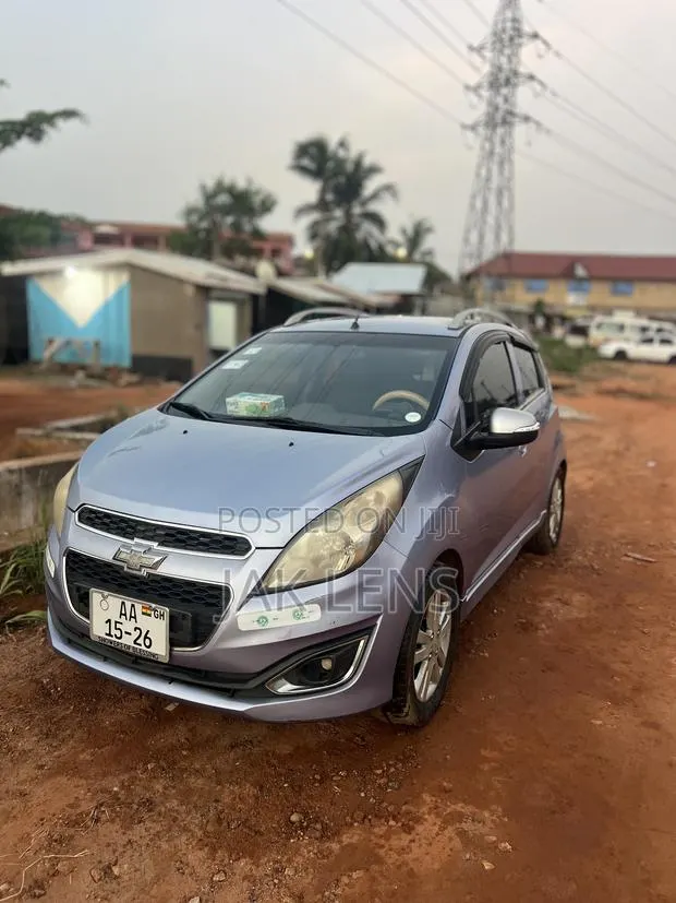 Chevrolet Spark 2LT 4dr Hatchback (1.2L 4cyl CVT) 2014 Blue · Photo 1