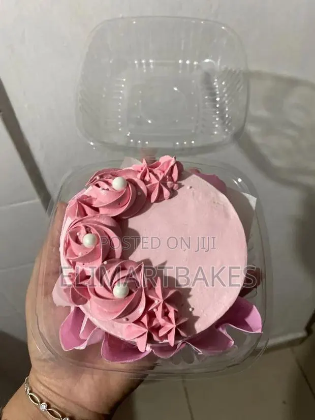 Creamy Bento Bd Cake · Photo 1