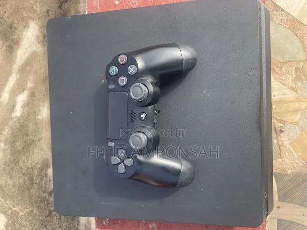 PS4 Slim for Sale · Photo 1