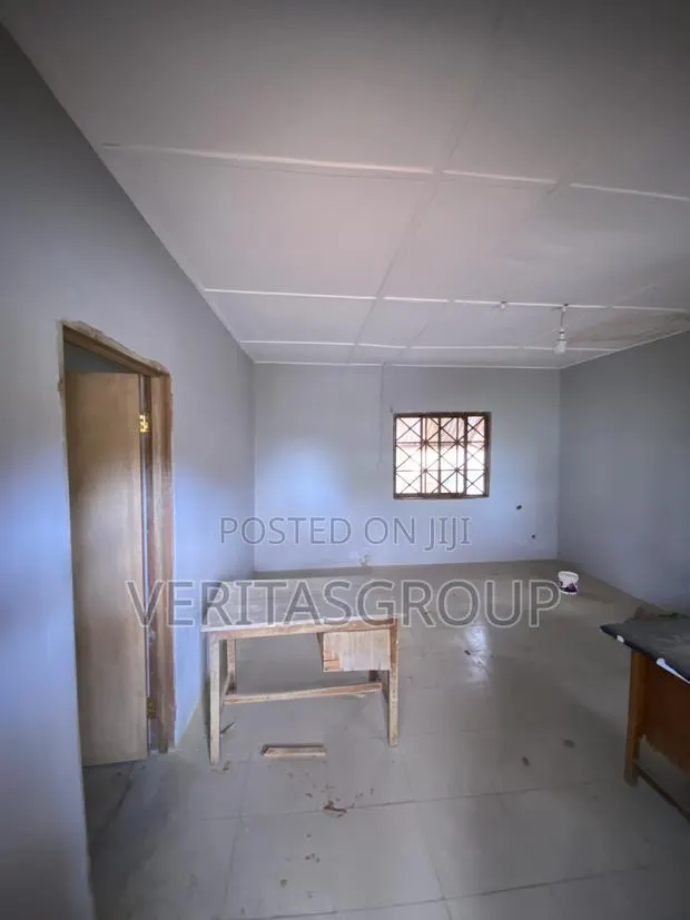 1bdrm Room & Parlour in A&C Mall Area for rent · Photo 1