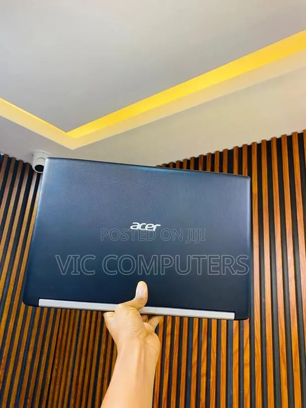 Laptop Acer Aspire A515 51G 8GB Intel Core i5 HDD 750GB · Photo 1