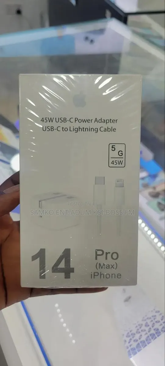 Apple Charger 3 Pins · Photo 1