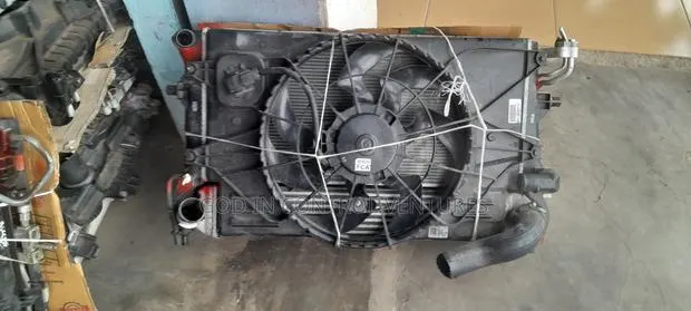 Hyundai Elantra 2016 Turbo Watertank and Condenser Complete · Photo 1