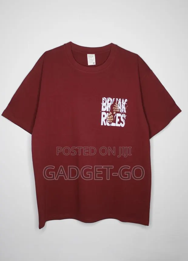 Break Rules Graphic T-Shirt - Burgundy · Photo 1