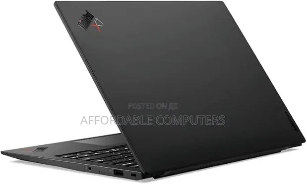 New Laptop Lenovo ThinkPad X1 Carbon 16GB Intel Core i7 SSD 512GB · Photo 1