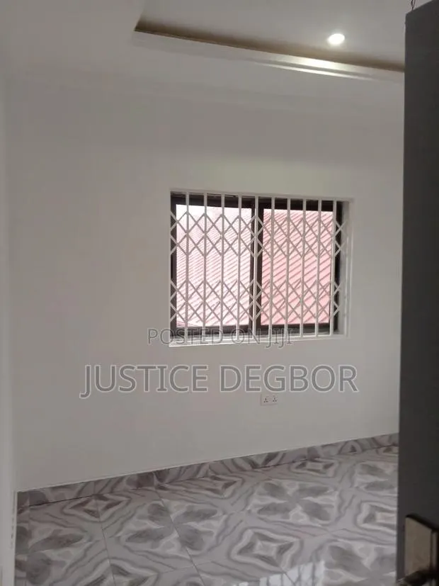 2bdrm Apartment in Bestchoice, Mile 7 for rent · Photo 4