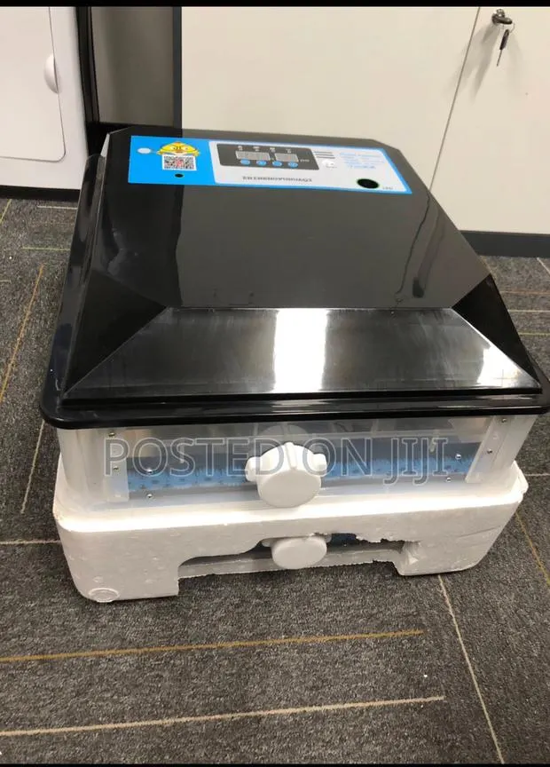 128 Egg Capacity Incubator (Dual Power) · Photo 1