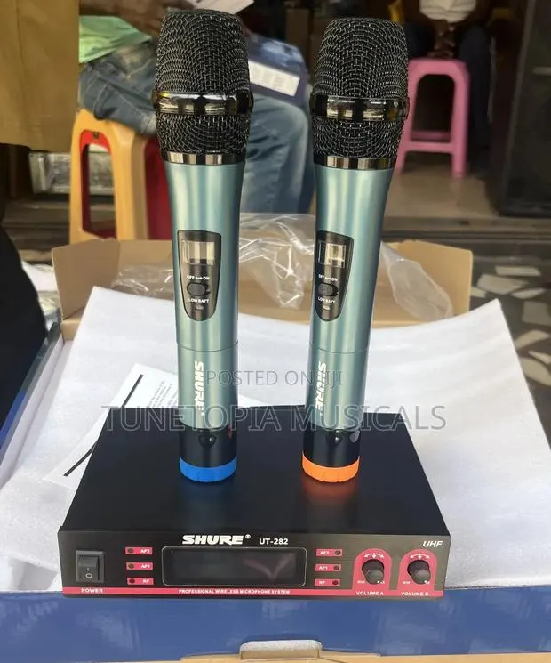 Shure Ut-282 Uhf Professional Wireless Microphone · Photo 1
