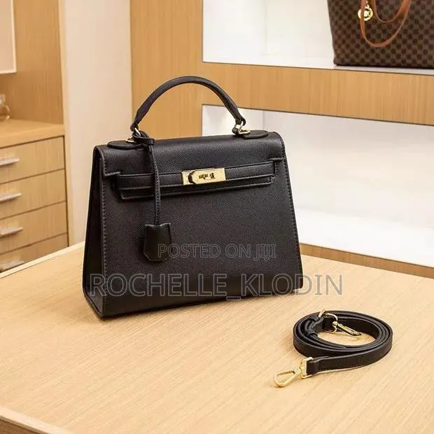 Ladies Bags · Photo 1