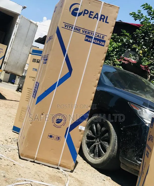 Neatly Boxed PVC-424 Glass 1 Door Pearl 400L Display · Photo 1