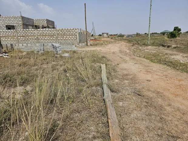 Prampram Coastal Living at It's Best:Genuine 70X100ft Plot in Prampram · Photo 1