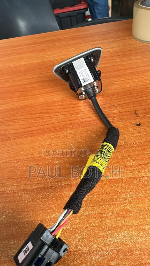 2019-2020 Hyundai Elantra Rear View Backup Camera · Photo 1