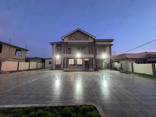5bdrm House in School Junction, Adjiriganor for rent · Photo 1