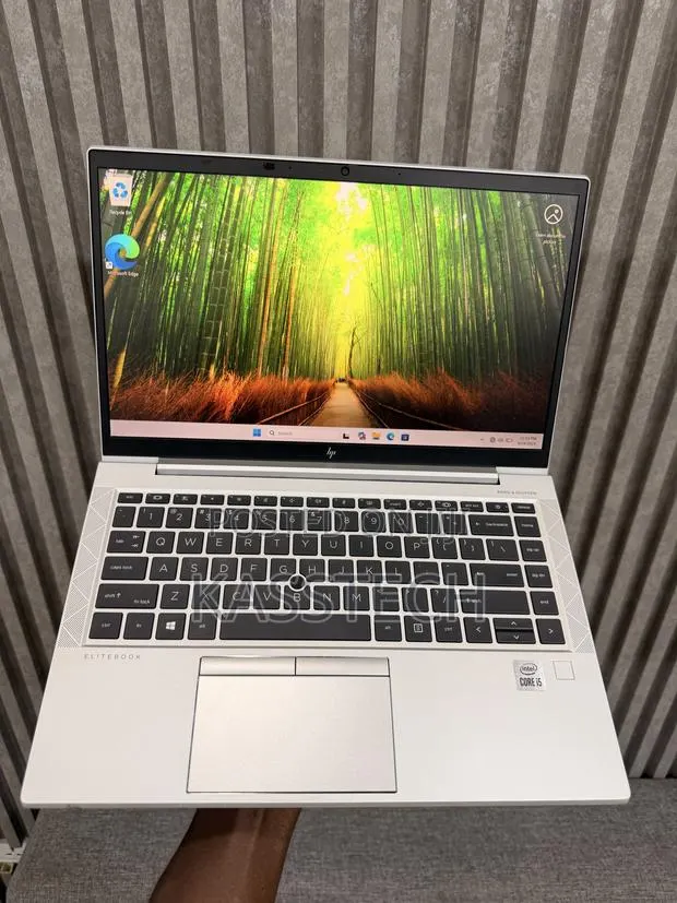 Laptop HP EliteBook 840 G7 8GB Intel Core i5 SSD 256GB · Photo 1