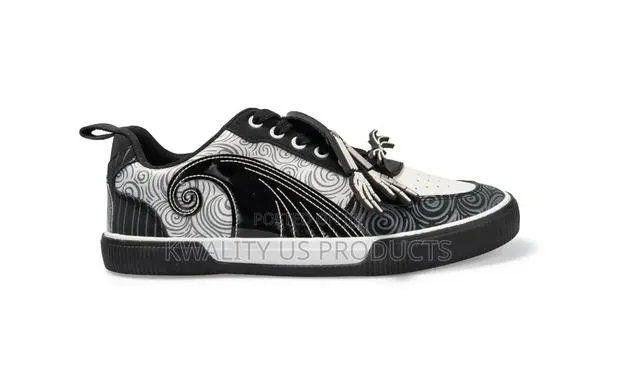 Nightmare Boys Low Top Sneakers - Size 39 · Photo 1