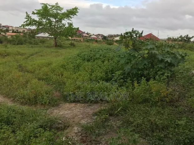 Lands Sale · Photo 1
