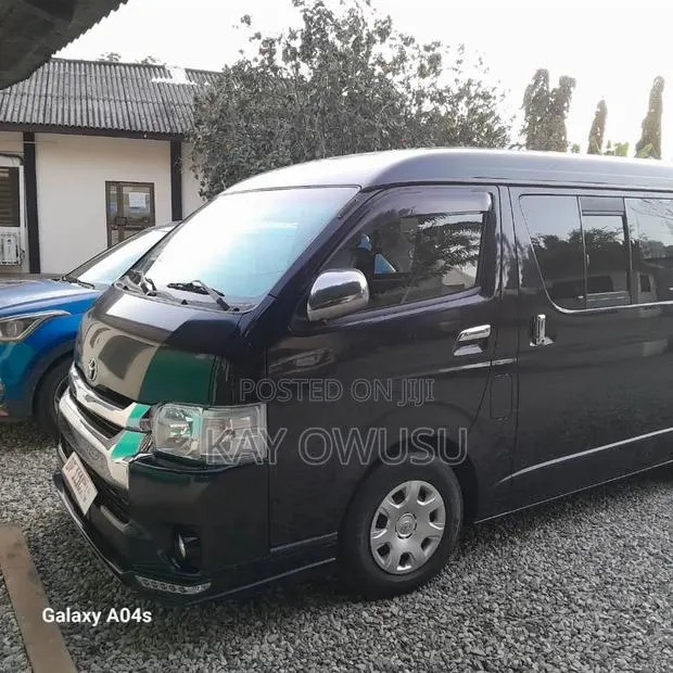 Toyota Hiace Car Rental for Individuals,Companies,Hotels and Schools · Photo 4