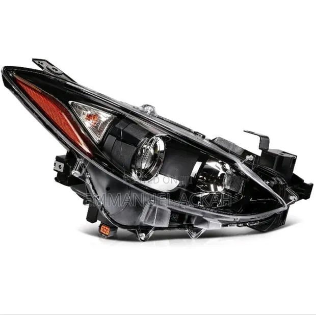 Mazda 3 2014 - 2016 Headlight Pair · Photo 1
