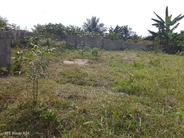 One Plot of Land for Sale Located at Oyibi Saasabi Very Beautiful · Photo 1