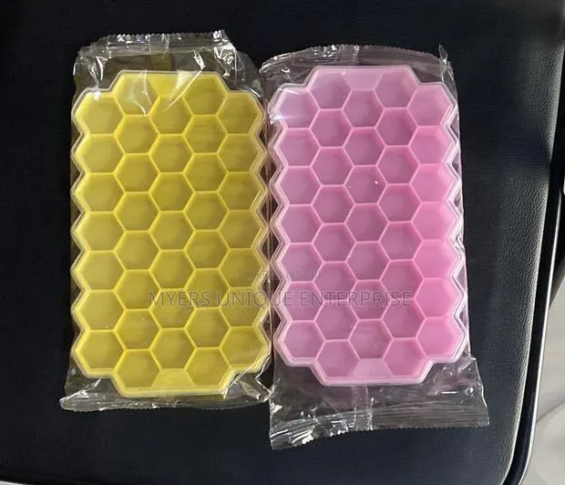 Ice Cube Mold-Colored · Photo 1