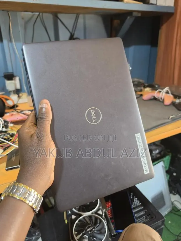 Laptop Dell Latitude 5400 8GB Intel Core i5 SSD 256GB · Photo 1
