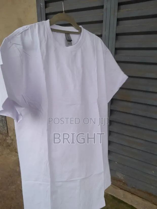 Plain Colorful T Shirts · Photo 1